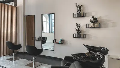 Salon Fryzjerski-HAIR ROOM Sandra Maroń